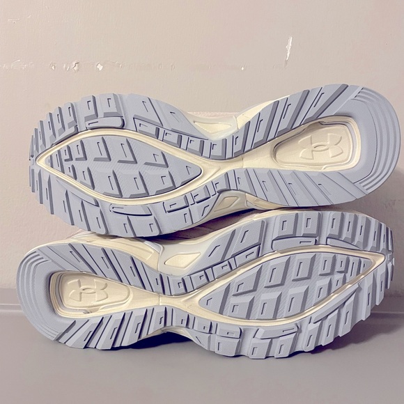 Under armor track sneaker - Picture 6 of 6